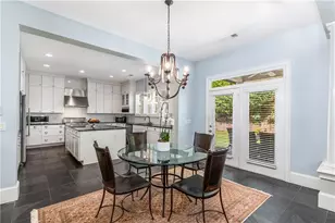 200 Edinburgh Ln, Woodstock, GA 30188 - Photo 9