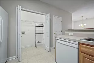 124 Camry Ln, Grayson, GA 30017 - Photo 7