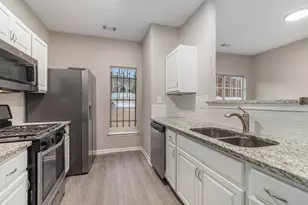 2563 Walden Lake Dr, Decatur, GA 30035 - Photo 3