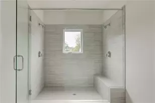 2029 Memorial Dr, Atlanta, GA 30317 - Photo 17