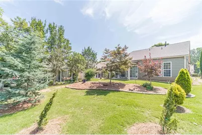 6260 Brookside Lane, Hoschton, GA 30548 - Photo 9