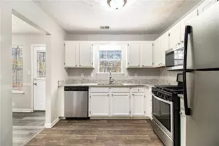 725 River Mist Dr, Jonesboro, GA 30238 - Photo 13