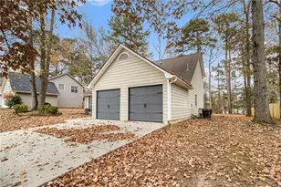 725 River Mist Dr, Jonesboro, GA 30238 - Photo 3