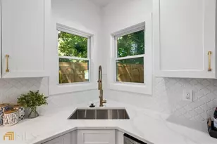 987 Fair St SW, Atlanta, GA 30314 - Photo 3