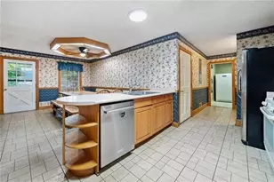 551 Duke Dr, Marietta, GA 30066 - Photo 5