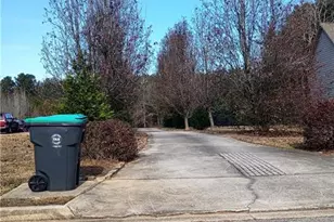 344 Mary Dr, McDonough, GA 30252 - Photo 3