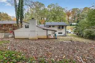 2715 Riggs Dr, East Point, GA 30344 - Photo 23