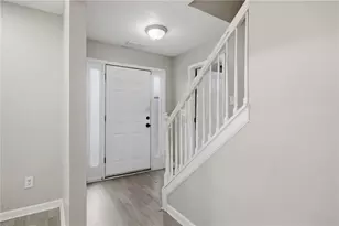 3301 Pine Grove Cir SE, Atlanta, GA 30316 - Photo 3