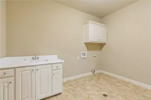 560 Arcaro Dr, Alpharetta, GA 30004 - Photo 23