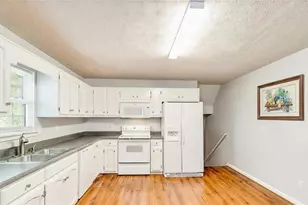 419 Tommy Thompson Way, Whitesburg, GA 30185 - Photo 3