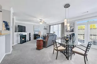 928 Pierce Ivy Ct, Lawrenceville, GA 30043 - Photo 5