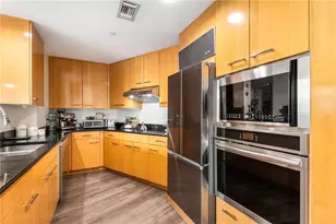 700 Park Regency Pl NE, Atlanta, GA 30326 - Photo 9