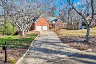 1525 Habersham Pl, Cumming, GA 30041 - Photo 5