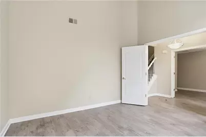 4220 E Meadow Drive, Duluth, GA 30096 - Photo 9