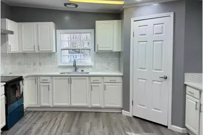 208 Holliday Way, Carrollton, GA 30116 - Photo 9