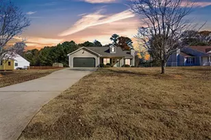 125 Governor Ln, Temple, GA 30179 - Photo 3