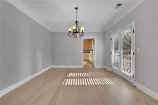 2412 Retreat Close, Marietta, GA 30066 - Photo 9