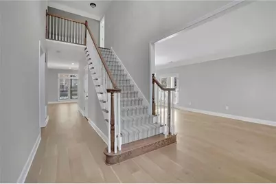 2412 Retreat Close, Marietta, GA 30066 - Photo 5