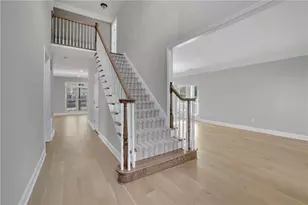 2412 Retreat Close, Marietta, GA 30066 - Photo 5