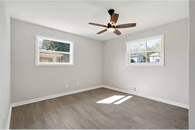 191 Pine Street NE, Fairburn, GA 30213 - Photo 15