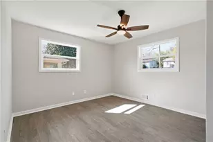 191 Pine St NE, Fairburn, GA 30213 - Photo 15