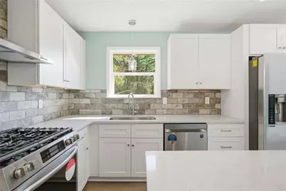 191 Pine Street NE, Fairburn, GA 30213 - Photo 13