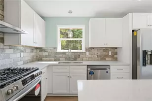 191 Pine St NE, Fairburn, GA 30213 - Photo 13