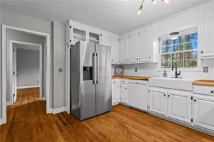 1925 Commonwealth Ct, Cumming, GA 30041 - Photo 13