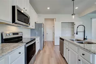 3527 Iron Hearth Bnd, Snellville, GA 30039 - Photo 11