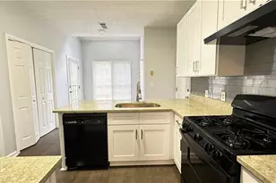 430 Meadowfield Trail, Lawrenceville, GA 30043 - Photo 11