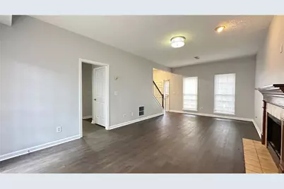 430 Meadowfield Trail, Lawrenceville, GA 30043 - Photo 3