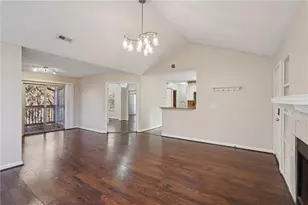 909 Wentworth Ct, Alpharetta, GA 30022 - Photo 7