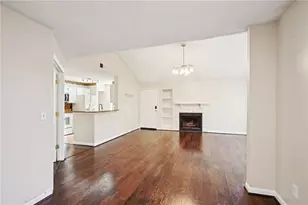 909 Wentworth Ct, Alpharetta, GA 30022 - Photo 9