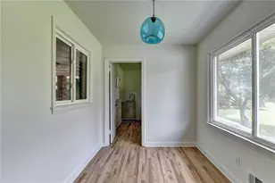 6085 Glenridge Dr, Sandy Springs, GA 30328 - Photo 19