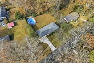 438 Mountainview Cir, Canton, GA 30115 - Photo 5