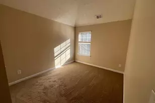 303 Millstone Dr, Hampton, GA 30228 - Photo 11