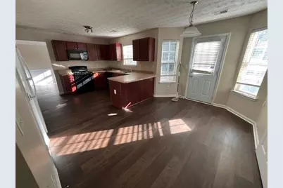 303 Millstone Drive, Hampton, GA 30228 - Photo 7