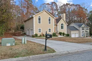 5705 Glandor Dr SE, Mableton, GA 30126 - Photo 3