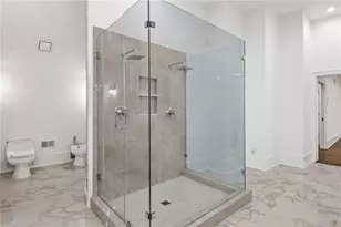 1092 Norwich Cir NE, Atlanta, GA 30324 - Photo 35