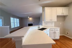 425 Arbor Creek Overlook, Roswell, GA 30076 - Photo 11