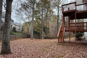 425 Arbor Creek Overlook, Roswell, GA 30076 - Photo 3