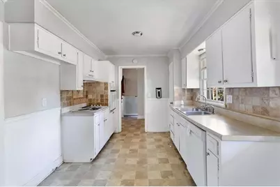 1999 Lindsey Lane, Decatur, GA 30035 - Photo 9