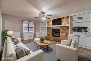 1220 Fieldgate Rd, Lawrenceville, GA 30044 - Photo 5