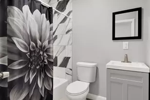 1015 W 36th St, Savannah, GA 31415 - Photo 11