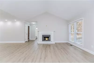 3083 Rock Creek Drive, Rex, GA 30273 - Photo 7