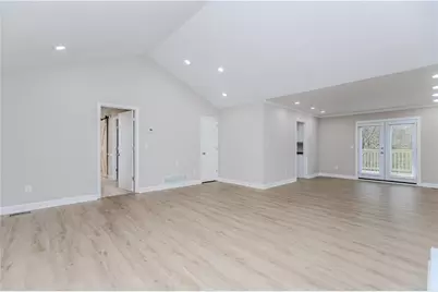 3083 Rock Creek Drive, Rex, GA 30273 - Photo 9