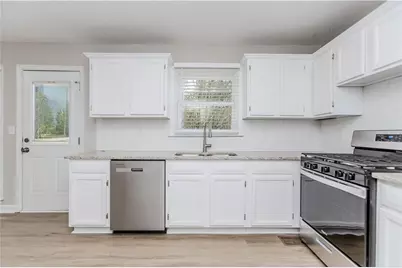 3083 Rock Creek Drive, Rex, GA 30273 - Photo 13