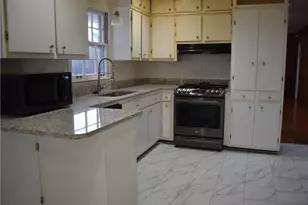 2479 Kingsland Dr, Dunwoody, GA 30360 - Photo 11