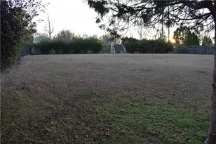 2479 Kingsland Dr, Dunwoody, GA 30360 - Photo 59