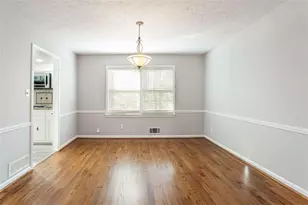 1937 Crescent Dr, Snellville, GA 30078 - Photo 31